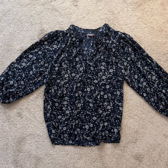 Vince Camuto Navy & White Floral Boho Blouse – Size Medium - Picture 2 of 6